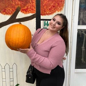 Meet your Posher, Francesca